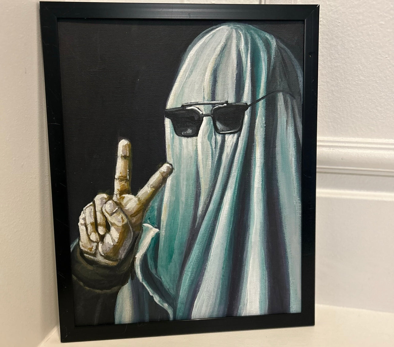Ghastly Groove:  Painting a Peaceful Sheet Ghost in Shades